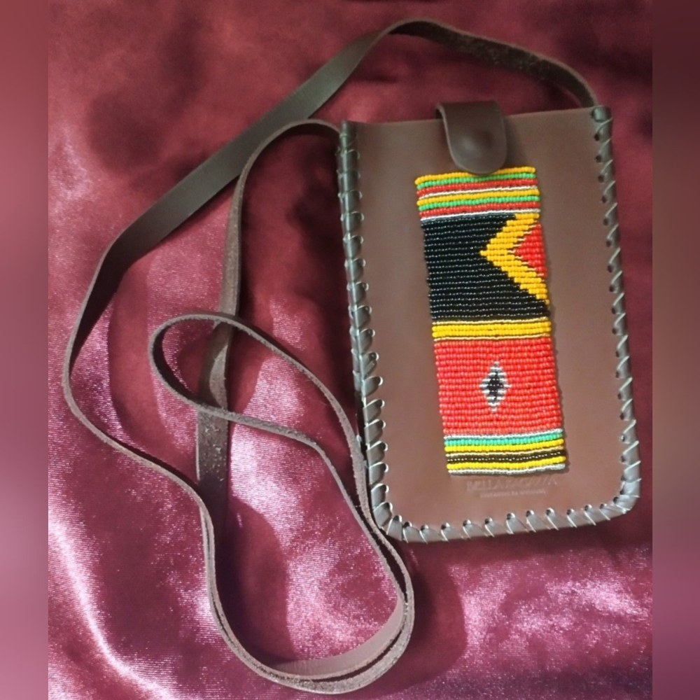 NWOT Handmade in Tanzania Small Leather Crossbody Purse